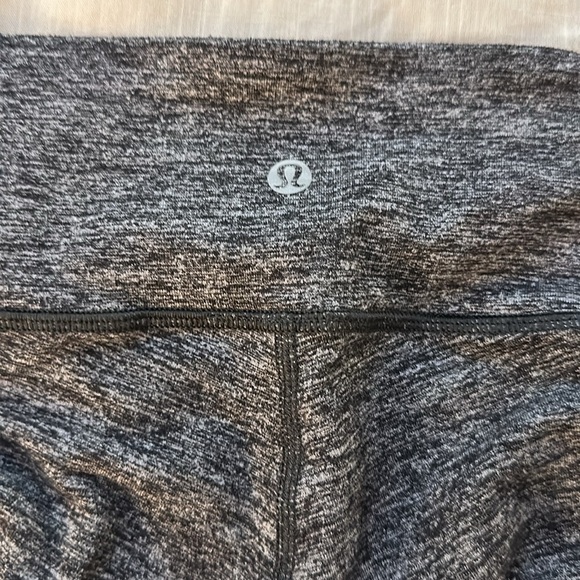 Lululemon Wunder Under Low-Rise Tight 28"
Heathered Black - Picture 7 of 7